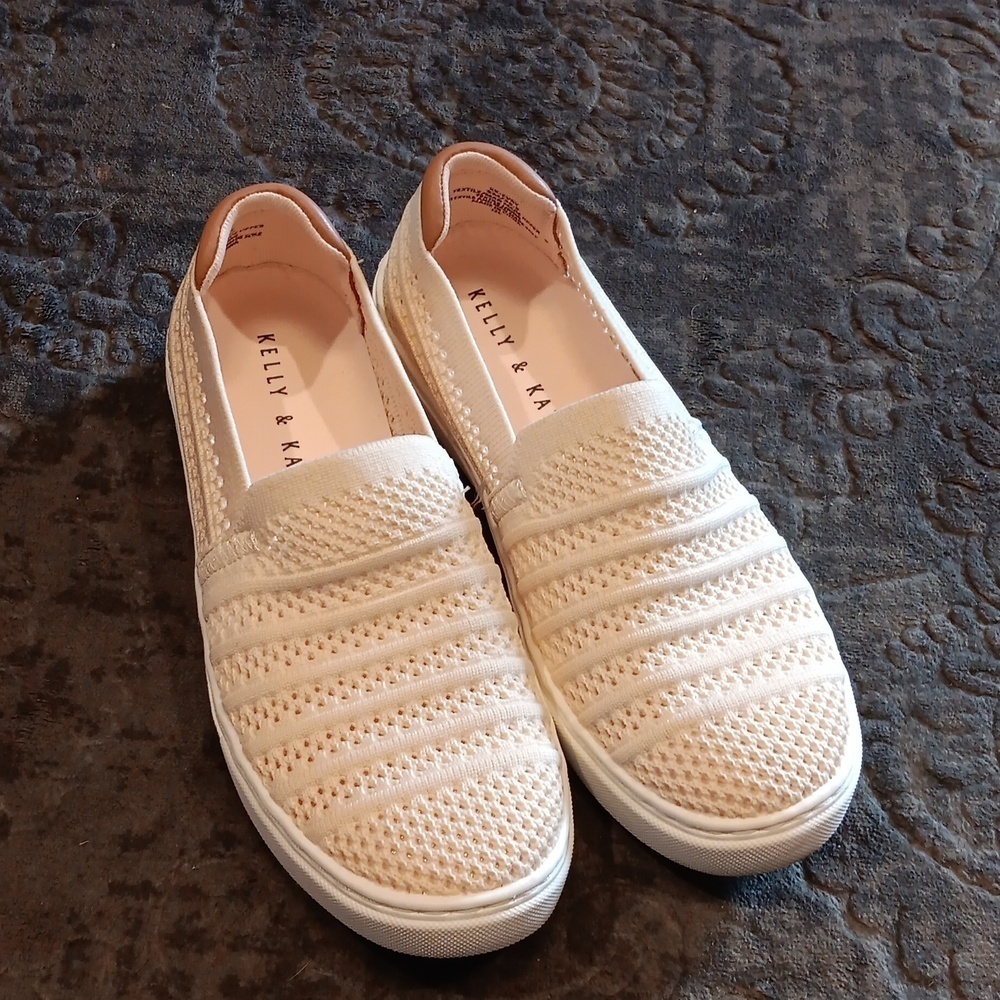 Kelly & Katie Evry Slip-On Sneaker - Women's size 6